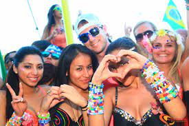 Rave Culture: Embracing the Spirit of PLUR