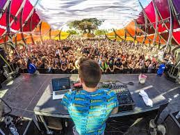 The Ultimate Guide to EDM Music Festivals and Raves